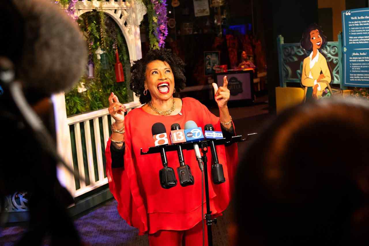 Jenifer Lewis