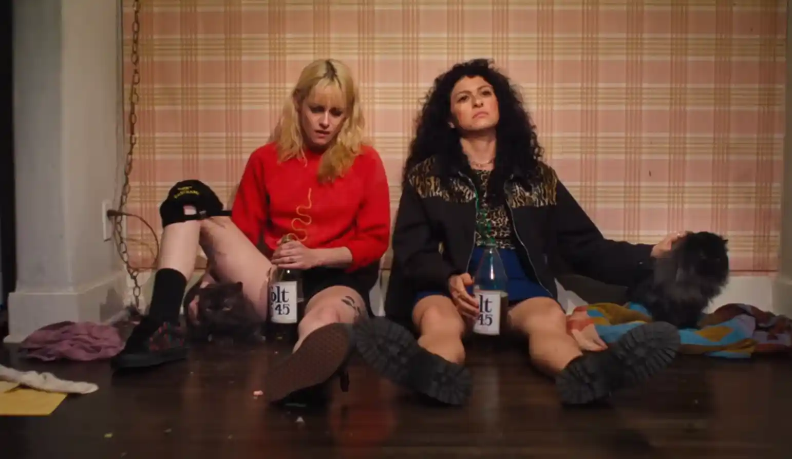 Kristen Stewart, Alia Shawkat, Lakeith Stanfield And Zack Fox Star In Neon’s ‘The Wrong Girls’ Trailer