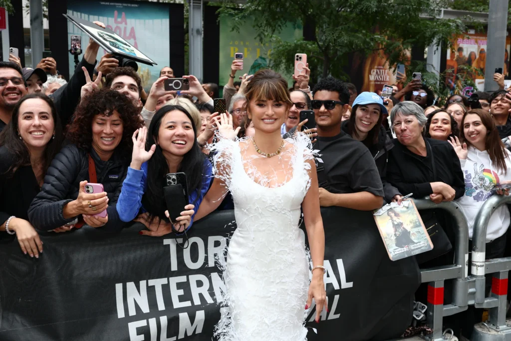 Penélope Cruz Talks ‘La Bola Negra’ And ‘Bunker’ At TIFF Press Conference
